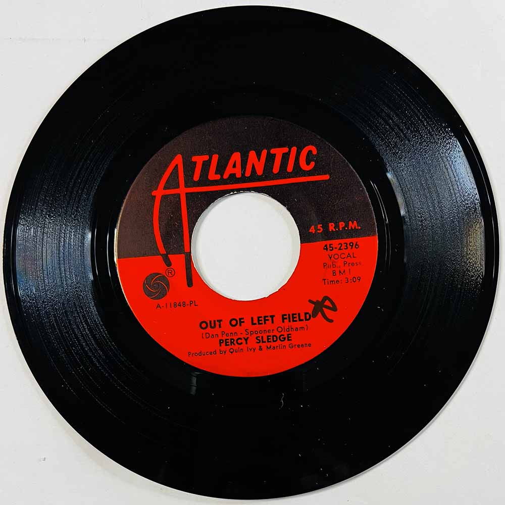 Sledge Percy Käytetty 7” ei kuvakantta Out Of Left Field / It Can't Be Stopped  kansi Ei kuvakantta levy VG+ käytetty vinyylisin
