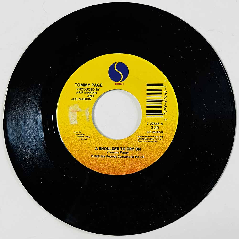 Page Tommy Käytetty 7” ei kuvakantta A Shoulder To Cry On  kansi Ei kuvakantta levy EX käytetty vinyylisingle