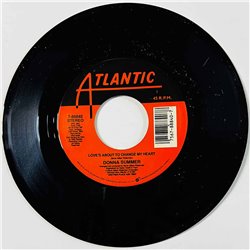 Summer Donna Käytetty 7” ei kuvakantta Love's About To Change My Heart  kansi Ei kuvakantta levy EX käytetty vinyylisingle