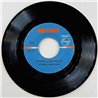 Esther & Abi Ofarim 1967 40526 Cinderella Rockefella / Your Heart Is Free Just Like The Wind begagnad singelskiva