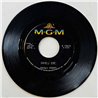 Sandy Posey 1966 K 13612 Single Girl / Blue Is My Best Color begagnad singelskiva