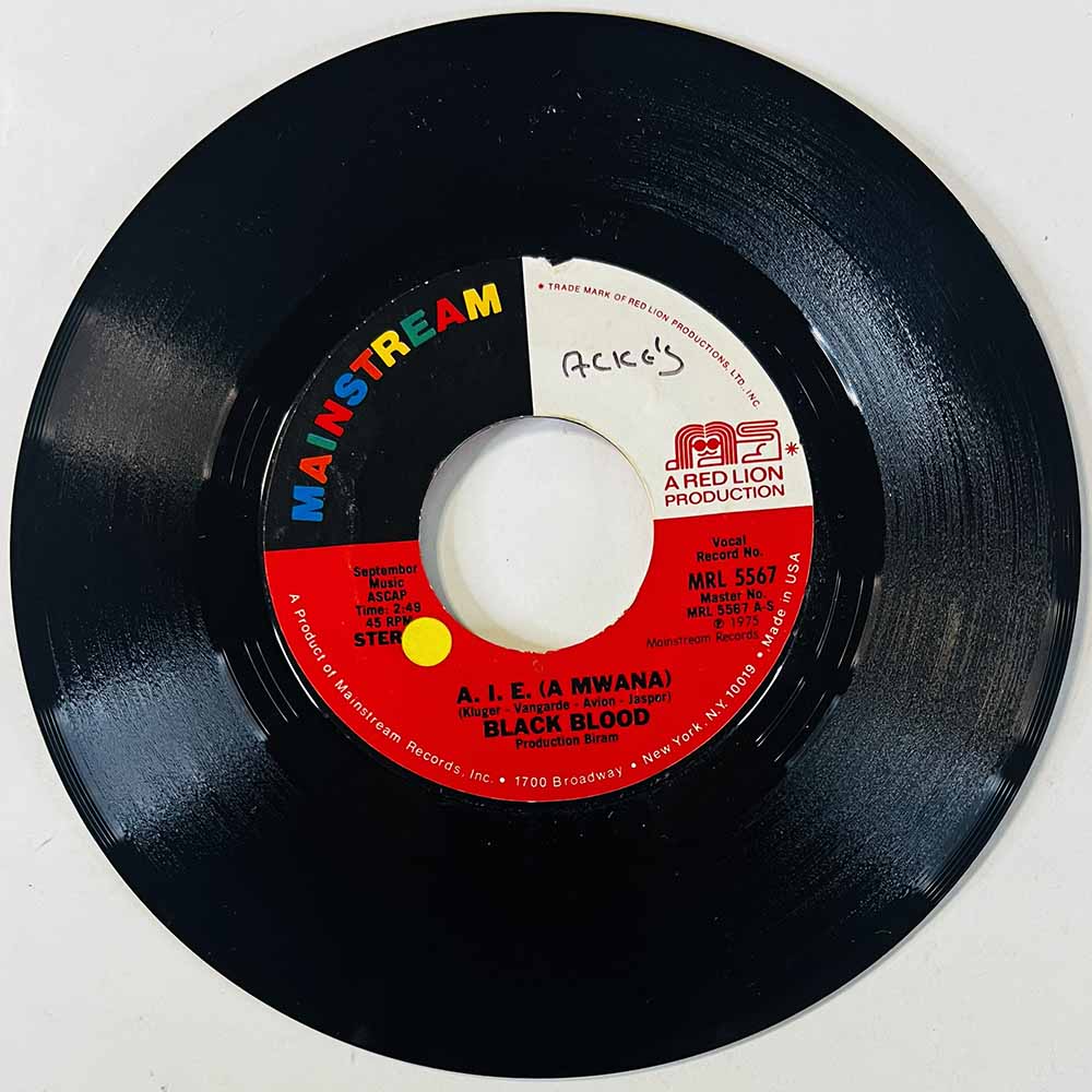 Black Blood Käytetty 7” ei kuvakantta A. I. E. (A Mwana) / Marie-Therese  kansi Ei kuvakantta levy VG+ käytetty vinyylisingle