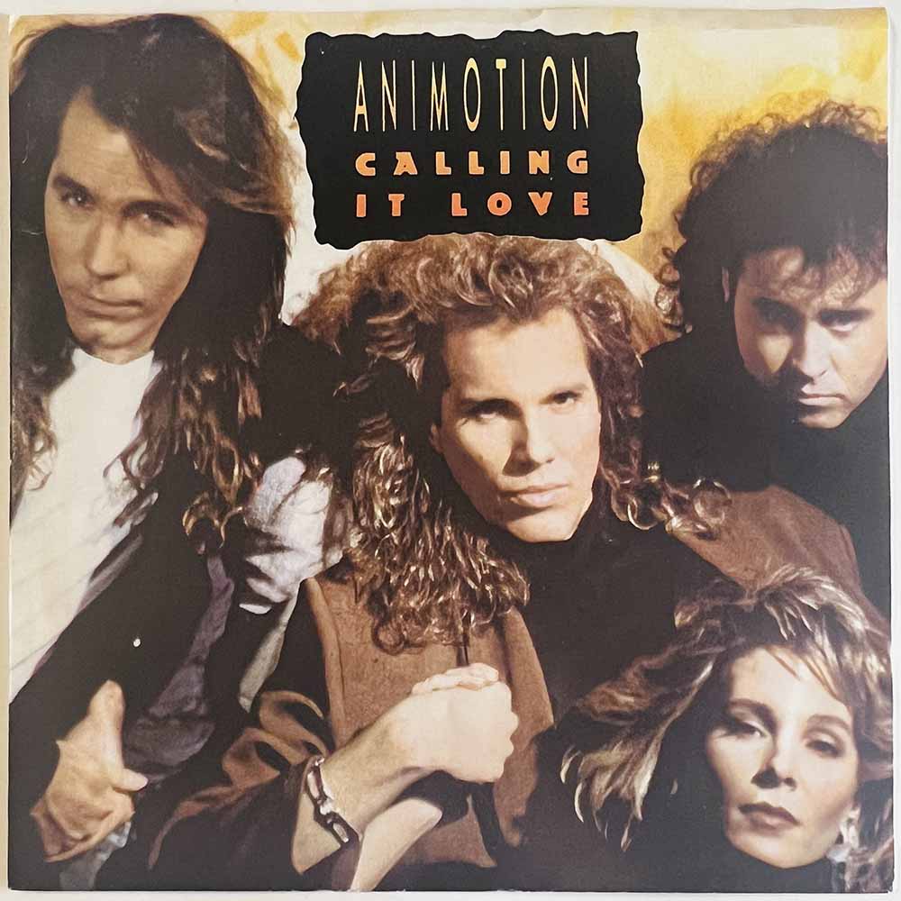 Animotion vinyylisingle Calling It Love  kansi VG+ levy EX käytetty vinyylisingle