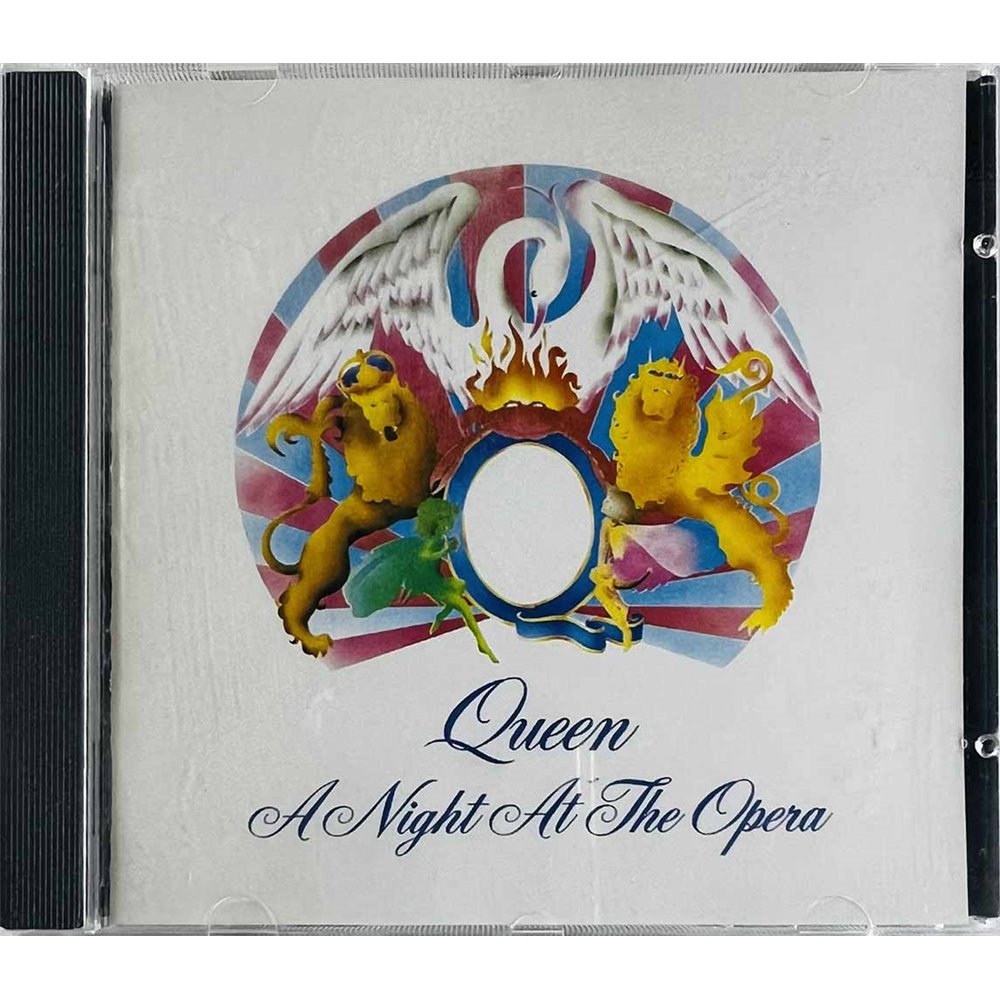 Queen CD A night at the opera  kansi EX levy EX- Käytetty CD