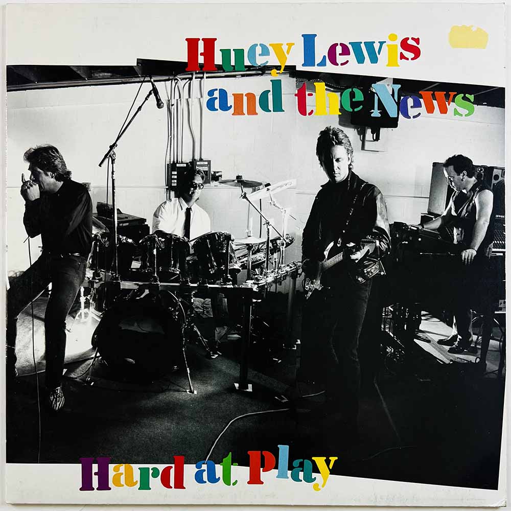 Huey Lewis And The News vinyl LP Hard at play  kansi EX- levy F Käytetty LP