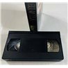 VHS - Elokuva: Reunalla kansipaperi VG+ VHS-kasetin kunto EX VHS video