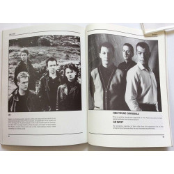 Official Book Of The Tube : John Cummins - Något använd bok