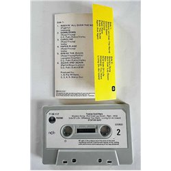 Status Quo Musiikkikasetti 12 gold bars  kansi EX kasetti EX käytetty kasetti