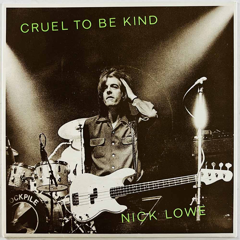 Nick Lowe vinyylisingle Cruel To Be Kind  kansi EX levy EX käytetty vinyylisingle