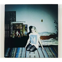 Yona 2015 KR15001 Naivi CD Begagnat