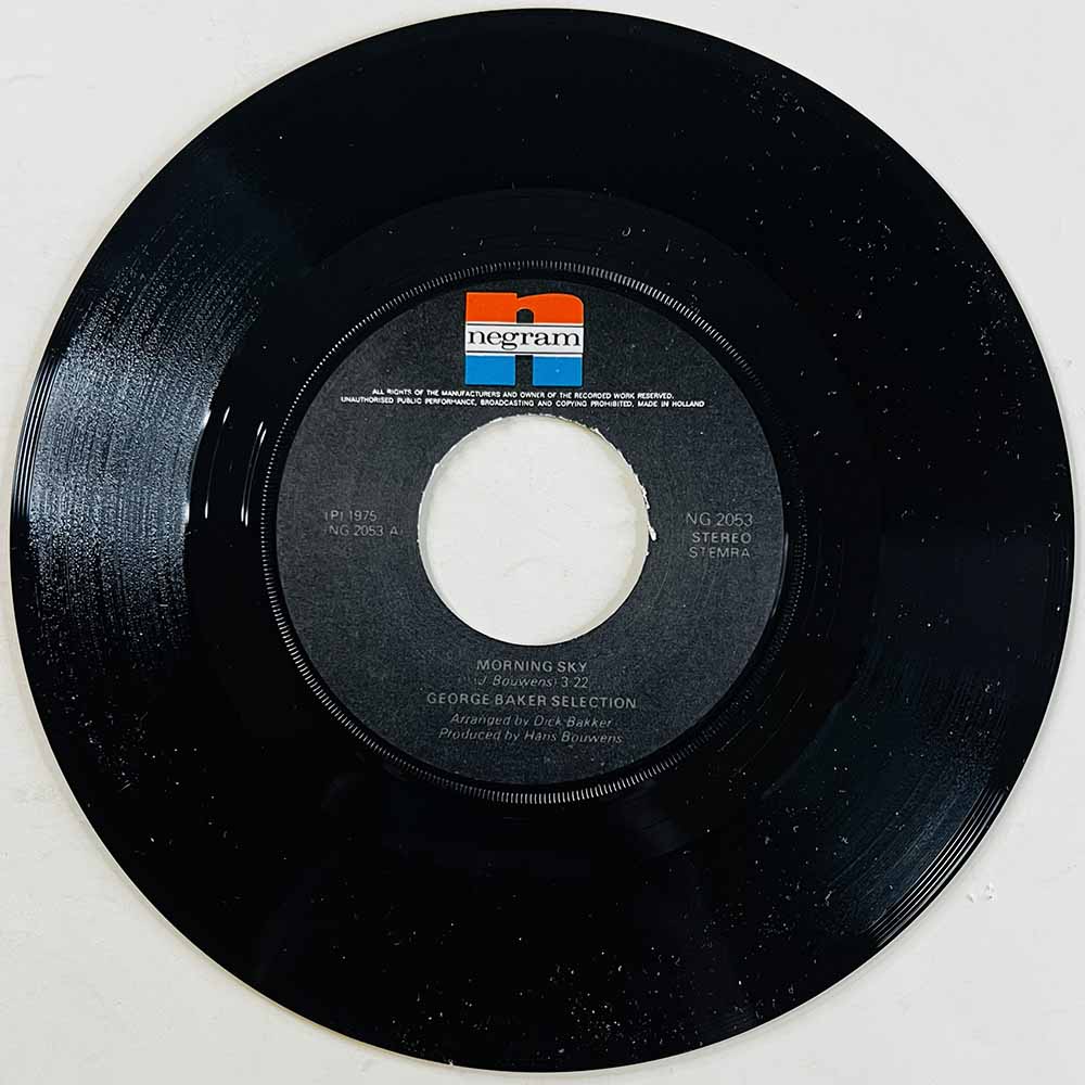 George Baker Selection Käytetty 7” ei kuvakantta Morning Sky / Don't Forget Me  kansi Ei kuvakantta levy VG+ käytetty vinyylisin