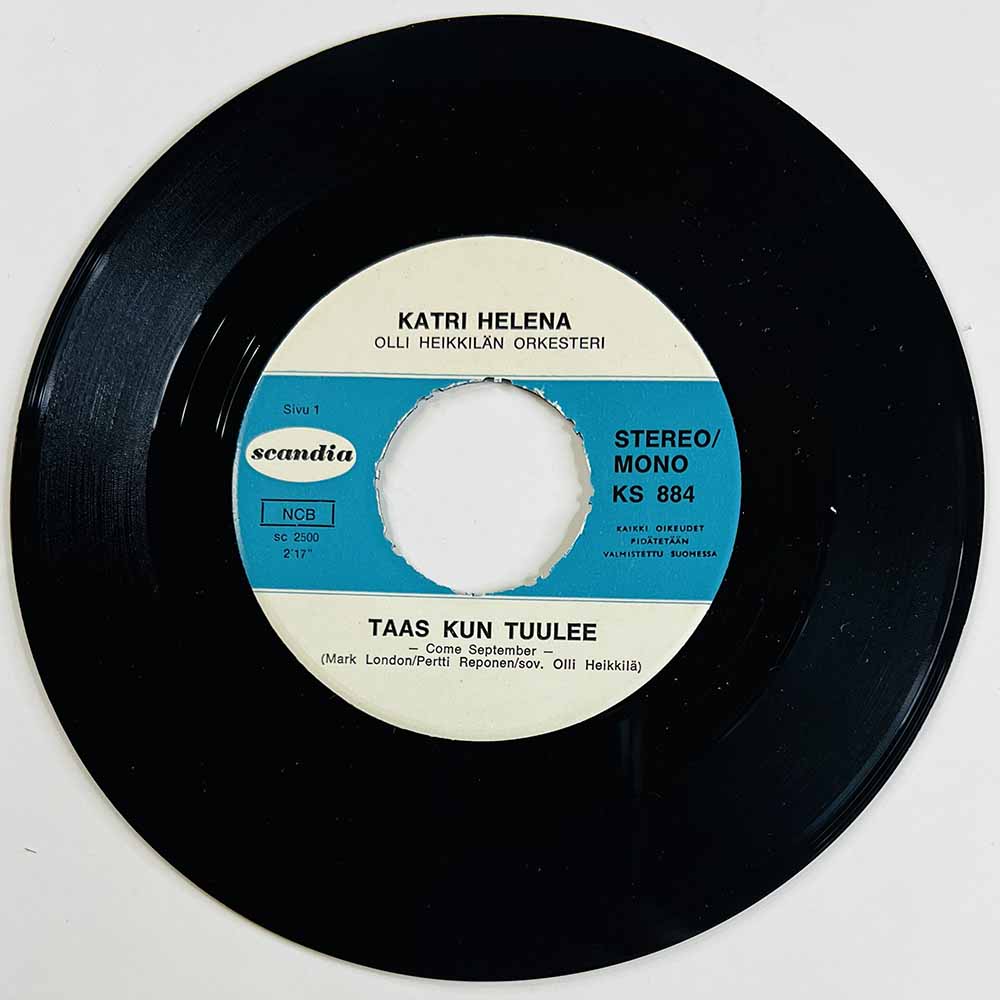 Katri Helena 1972 KS 884 Taas Kun Tuulee / Karkkimies begagnad singelskiva