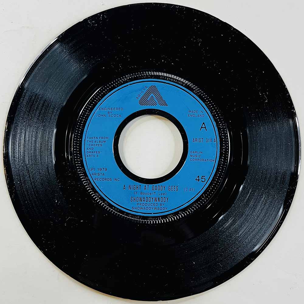 Showaddywaddy Käytetty 7” ei kuvakantta A Night At Daddy Gees  kansi Ei kuvakantta levy EX käytetty vinyylisingle