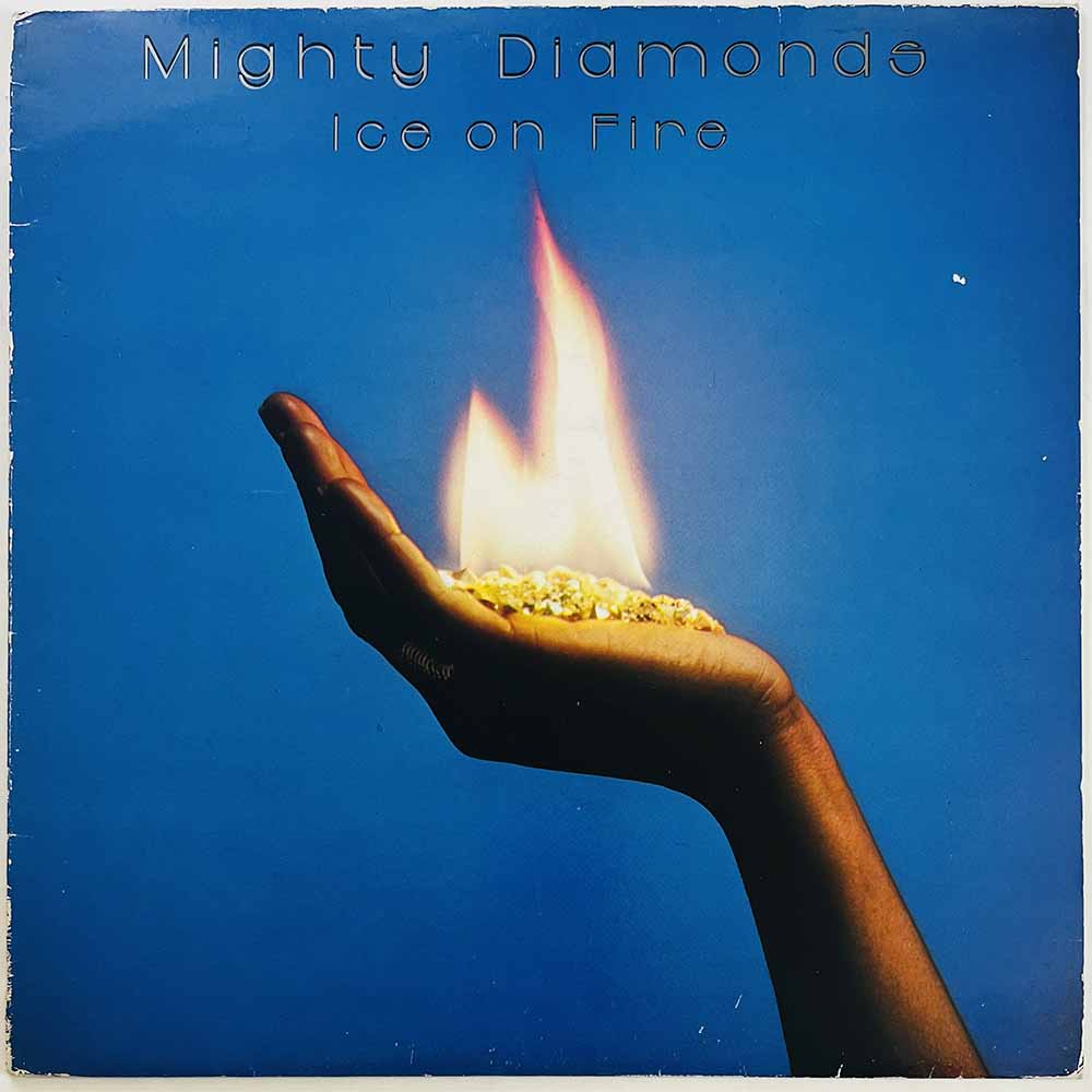 Mighty Diamonds LP Ice On Fire  kansi VG- levy EX Käytetty LP