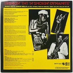 Buddy Guy & Junior Wells LP Drinkin' tnt 'n' smokin' dynamite  kansi EX levy EX Käytetty LP