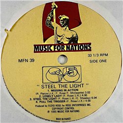 Q5 1985 MFN 39 Steel the light Begagnat LP
