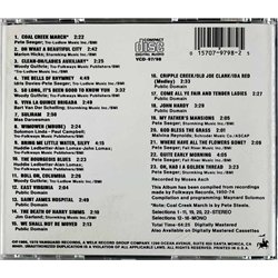 Seeger Pete Käytetty CD The Essential  kansi EX levy VG+ Käytetty CD