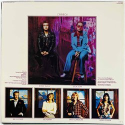Elton John LP Caribou  kansi EX levy EX Käytetty LP