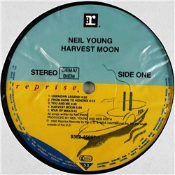 Young Neil LP Harvest Moon  kansi EX levy EX Käytetty LP