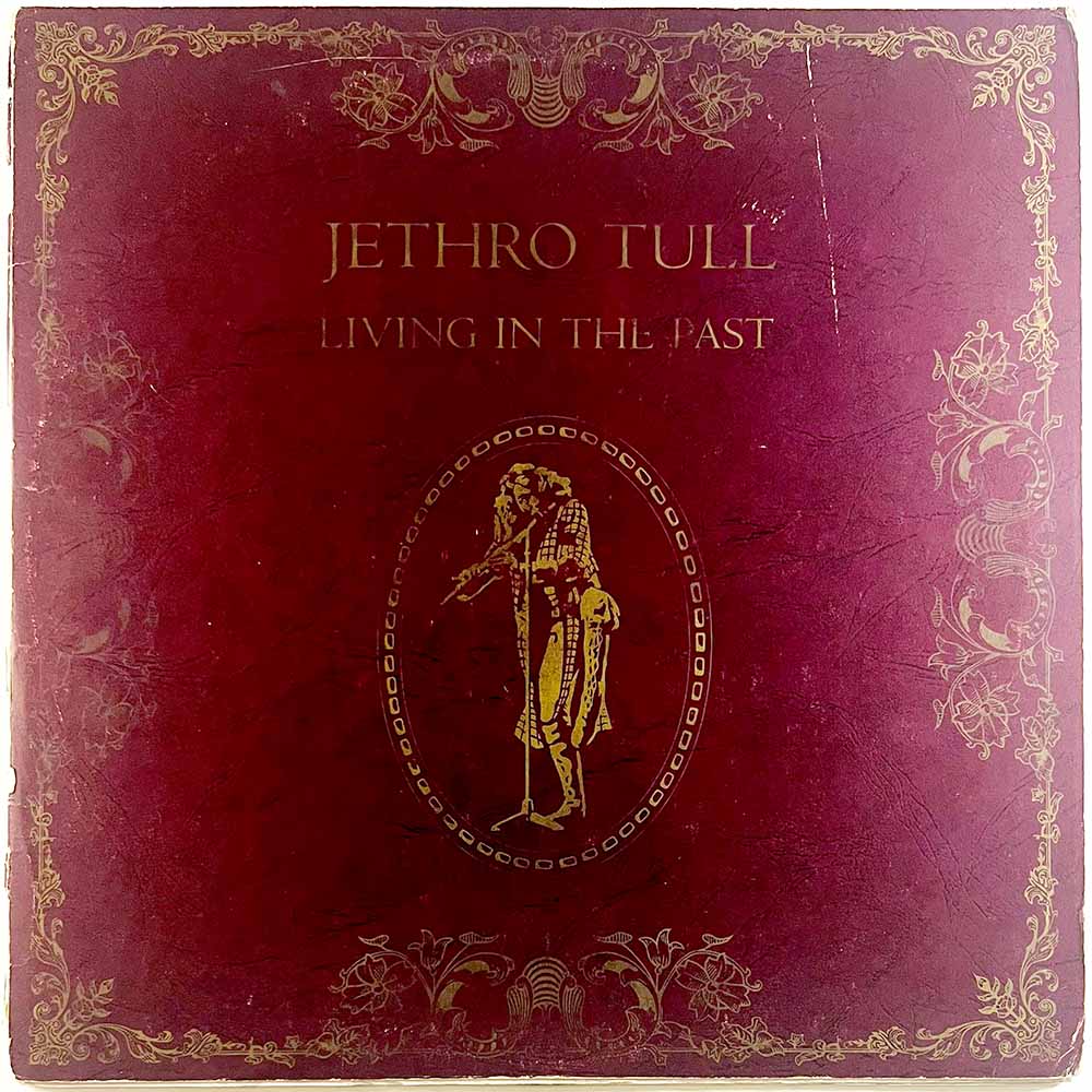 Jethro Tull LP Living in the past 2LP  kansi G+ levy EX- Käytetty LP