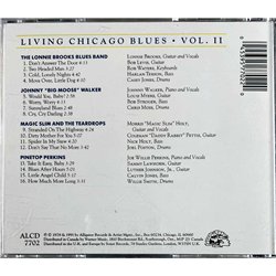 Magic Slim, Lonnie Brooks, Johnny Walker CD Living Chicago Blues Volume 2  kansi EX levy EX Käytetty CD