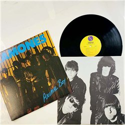 Ramones vinyl LP Animal Boy  kansi EX levy EX Käytetty LP