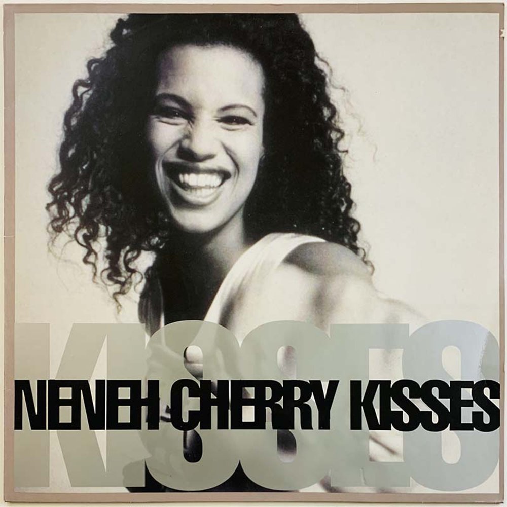 Cherry Neneh vinyl LP Kisses on the wind 12-inch maxi  kansi EX levy EX Käytetty LP