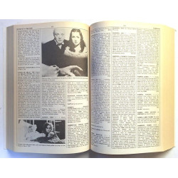 Encyclopedia of Science Fiction: edited by Peter Nicholls  kansi EX- sisäsivut EX Käytetty kirja