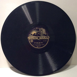 Aud Hanssen Och Gudrun Stenbakk : Det Gryr Mot Dag / I stillhet jeg kneler, guds lam ved din fo - shellac 78 rpm record