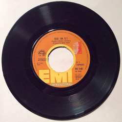 B.T. Express : Shout it out / Ride on B.T, - second hand single