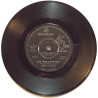 Hermans Hermits : Something’s happening / The most beautiful thing in my life - begagnad singelskiva