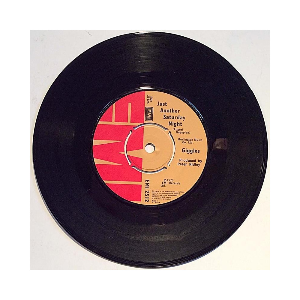 Giggles: Just another saturday night / Bazooka - käytetty vinyylisingle EX