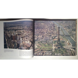 Au-Dessus De Paris : Robert Cameron et Pierre Salinger - Used book