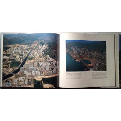 Over Hong Kong : Introduction by David Bonavia - Något använd bok