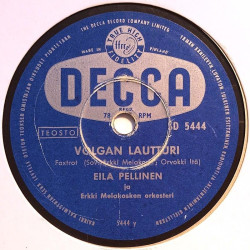 Pellinen Eila: Kaksi kitaraa / Volgan lautturi  kansi paperikansi/muovitasku levy G+ savikiekko gramofonilevy