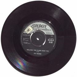 Boone Pat 1960 45-HLD 9138 Spring Rain / Walking The Floor Over You begagnad singelskiva
