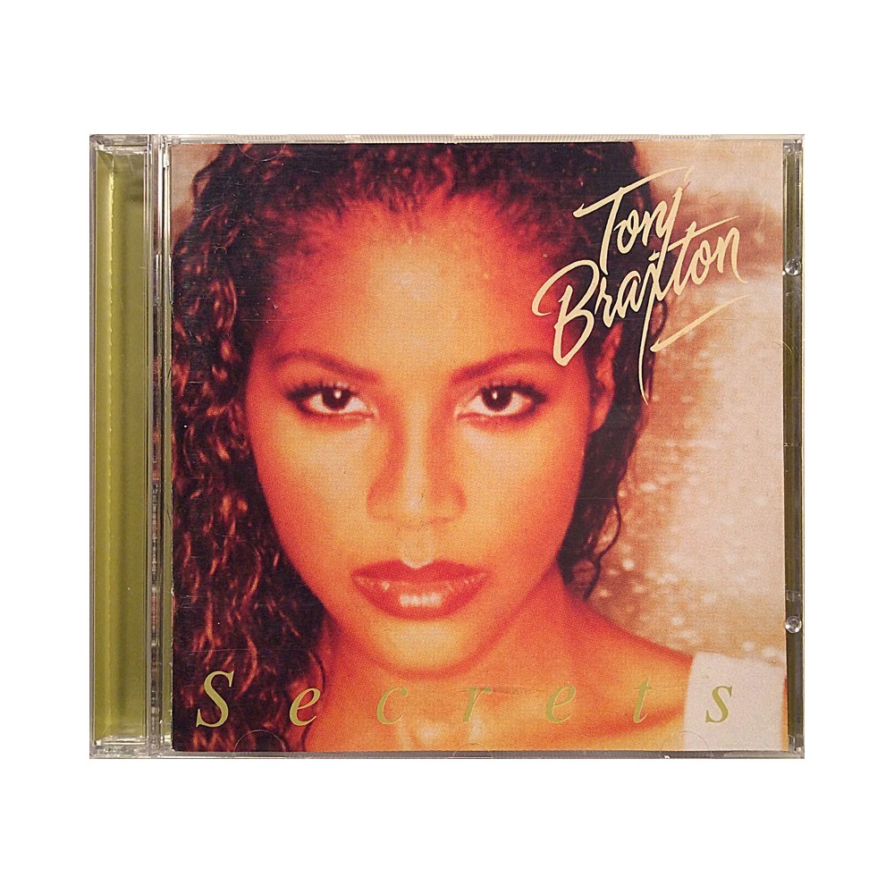 Braxton Toni: Secrets  kansi EX levy EX Käytetty CD
