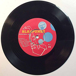 Koivunen Brita, Eila Pellinen, Eino Virtanen 1960 Ru1 Blaupunkt Foxi / Blaupunkt Valssi second hand single
