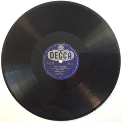 Metro-Tytöt , Matti Löuhivuori 1950’s SD 5337 Kottarainen / Vanha mustalainen shellac 78 rpm record